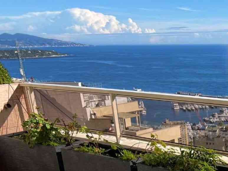 LARGE_4-5_MAIN_ROOMS_APARTMENT,_BREATHTAKING_VIEW_OVER_MONACO