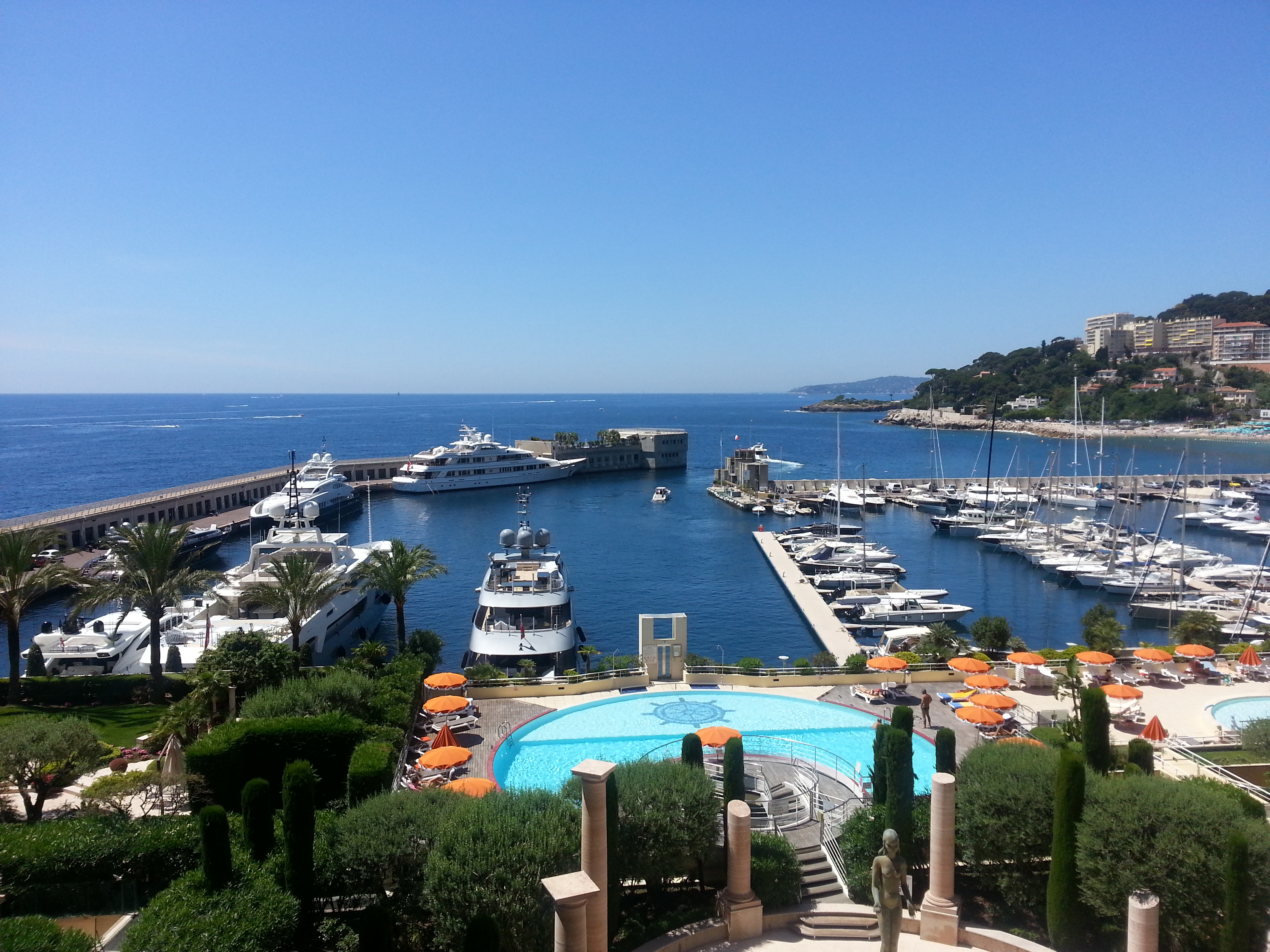 Seaside Plaza : Un Panorama Méditerranéen d'Exception