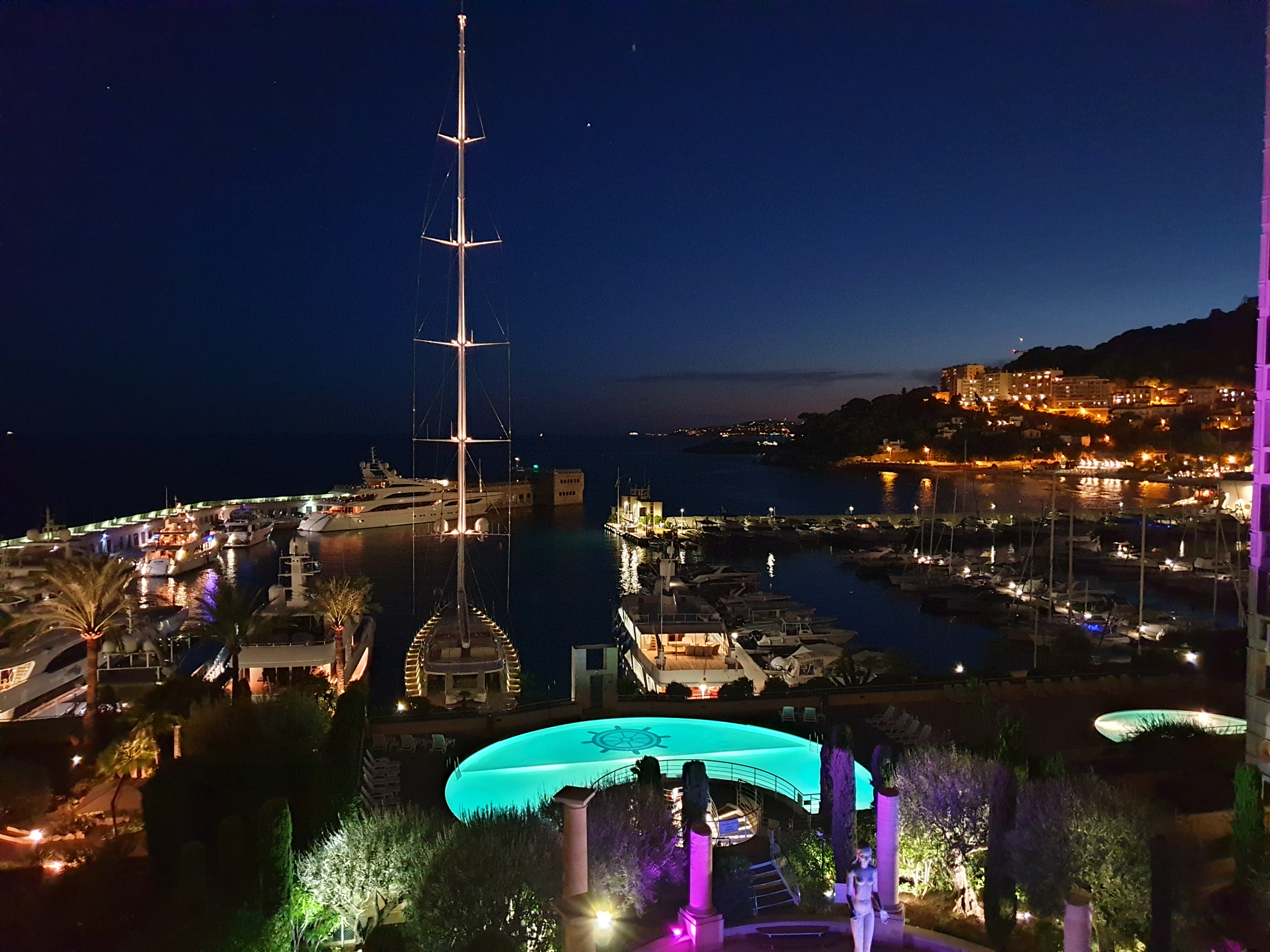 Seaside Plaza : Un Panorama Méditerranéen d'Exception